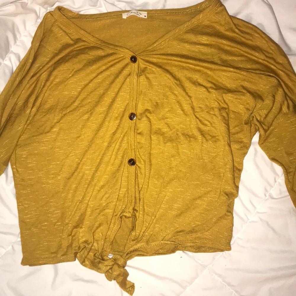 Button long sleeve shirt